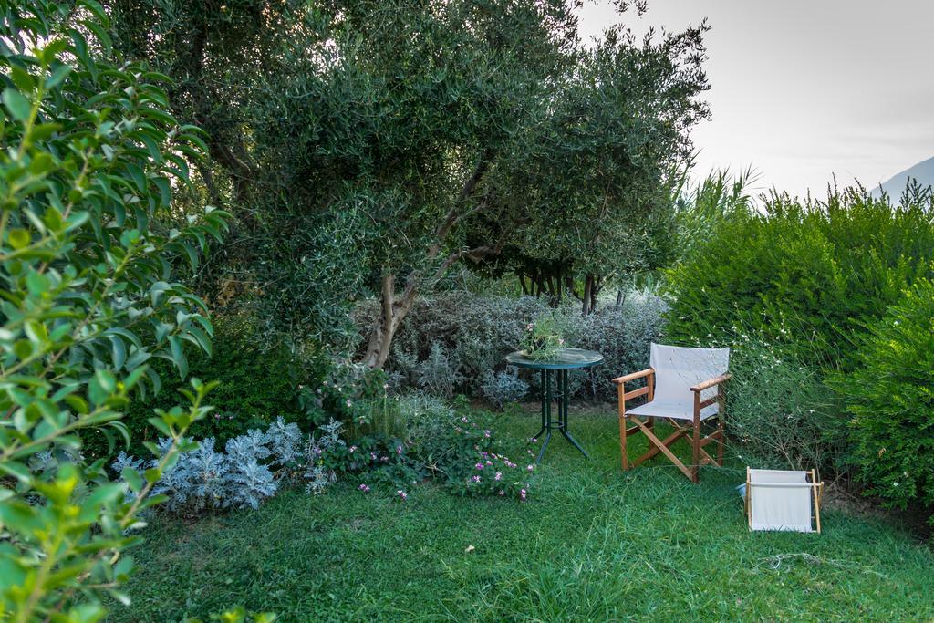 Villa Dh Epavlis Río Exterior foto
