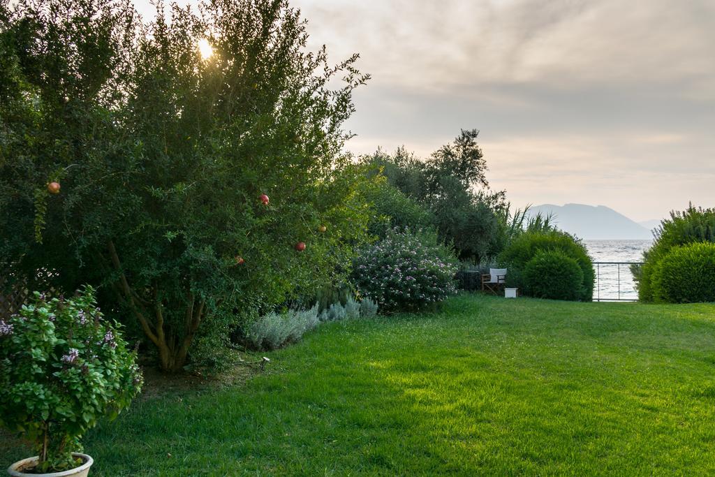 Villa Dh Epavlis Río Exterior foto