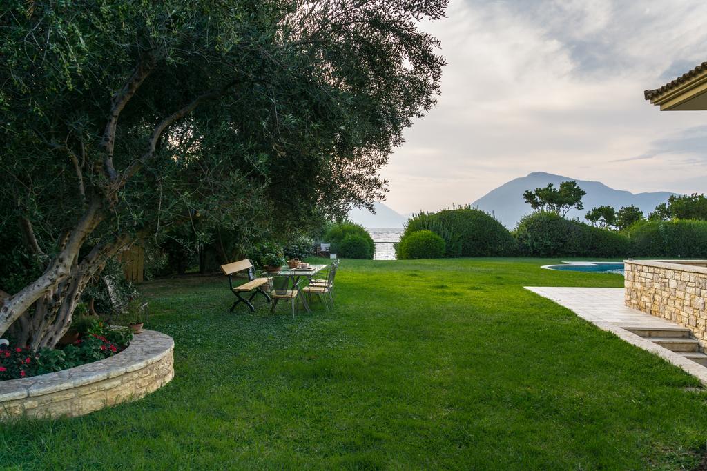 Villa Dh Epavlis Río Exterior foto